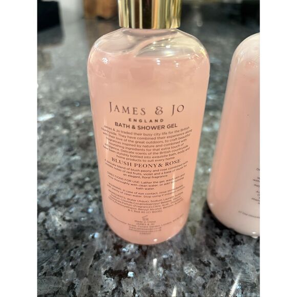 New James & Jo Blush Peony & Rose Bath & Body Set - Picture 3 of 5